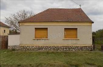 Eladó Pápai családi ház hirdetés (82137948)