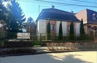 Eladó Komáromi családi ház hirdetés (24343468)