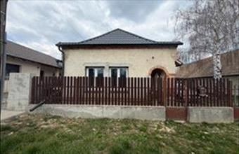 Eladó Kocsi családi ház hirdetés (74243338)