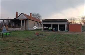 Eladó Kiskunfélegyházai családi ház hirdetés (41228247)