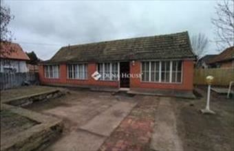 Eladó Nagykátai családi ház hirdetés (36573975)