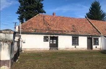 Eladó Ajkai családi ház hirdetés (34373647)