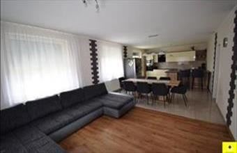 Eladó Peresznyei családi ház hirdetés (47555495)