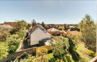 Eladó Szentendrei csúsztatott zsalus lakás hirdetés (54688432)