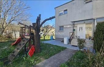 Eladó Veszprémi családi ház hirdetés (38636687)