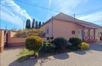 Eladó Nyíregyházai családi ház hirdetés (37577436)