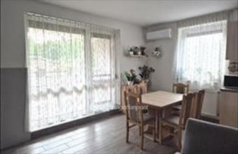 Eladó Győrújbaráti tégla lakás hirdetés (59399637)