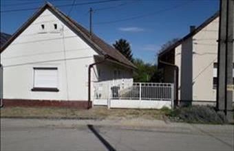 Eladó Bonyhádi családi ház hirdetés (39239343)