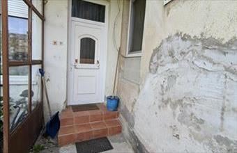 Eladó Csornai tégla lakás hirdetés (36997426)