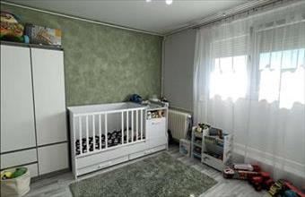 Eladó Kaposvári panel lakás hirdetés (34138993)