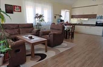 Eladó Egeri családi ház hirdetés (38664296)