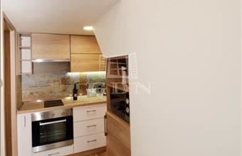 Eladó Budapest VII. kerületi tégla lakás hirdetés (35539646)