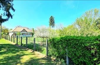 Eladó Perőcsényi családi ház hirdetés (67617384)