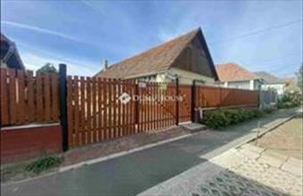 Eladó Zsámboki családi ház hirdetés (27235271)