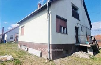 Eladó Tassi családi ház hirdetés (85344798)