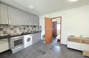 Eladó Váci tégla lakás hirdetés (45219925)