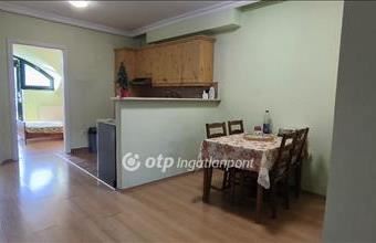 Eladó Békéscsabai tégla lakás hirdetés (36533935)