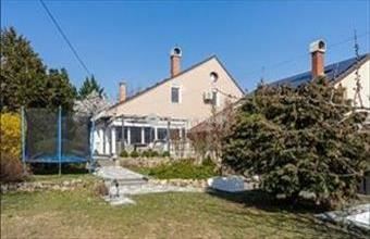 Eladó Budapest III. kerületi ikerház hirdetés (13653378)