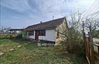Eladó Biharkeresztesi családi ház hirdetés (45375833)