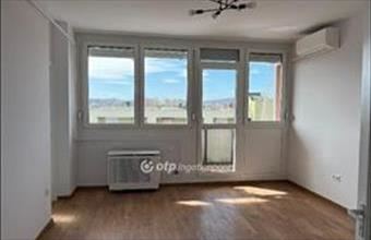 Eladó Zalaegerszegi csúsztatott zsalus lakás hirdetés (37987138)