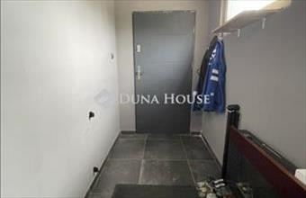 Eladó Kömpöci családi ház hirdetés (48469445)