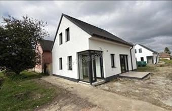 Eladó Levéli családi ház hirdetés (43515925)