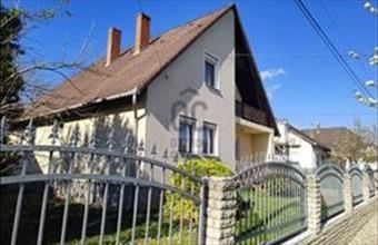 Eladó Balatonszentgyörgyi családi ház hirdetés (87669994)
