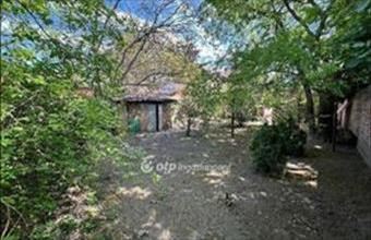 Eladó Budapest XV. kerületi családi ház hirdetés (97579545)