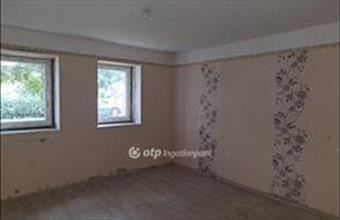 Eladó Pitvarosi családi ház hirdetés (73692622)