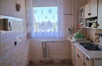 Eladó Almásfüzitői tégla lakás hirdetés (24197437)