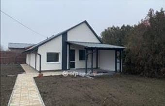 Eladó Szolnoki családi ház hirdetés (47387255)