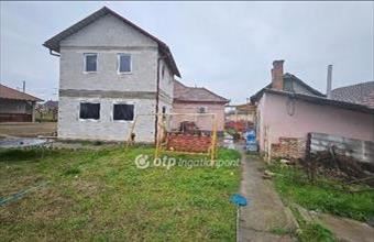 Eladó Farmosi családi ház hirdetés (59199575)