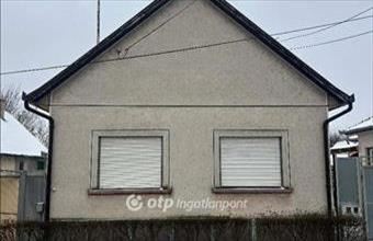 Eladó Ceglédi családi ház hirdetés (92454342)