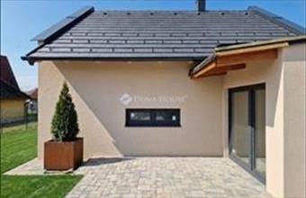 Eladó Vonyarcvashegyi családi ház hirdetés (65394324)