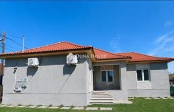 Eladó Szolnoki családi ház hirdetés (74577961)