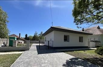 Eladó Gyulai családi ház hirdetés (43678691)