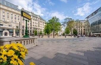 Eladó Budapest V. kerületi tégla lakás hirdetés (21457879)