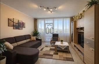 Eladó Tapolcai csúsztatott zsalus lakás hirdetés (96329489)