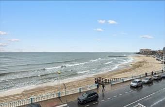 Eladó Spanyolországi tégla lakás hirdetés (74365353)