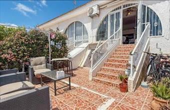 Eladó Spanyolországi sorház hirdetés (44355524)