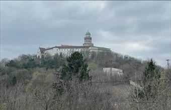 Eladó Pannonhalmai lakóövezeti telek hirdetés (24969995)