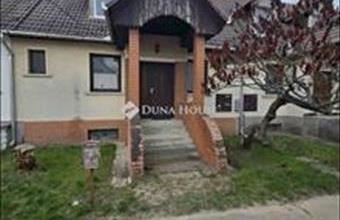 Eladó Lajosmizsei családi ház hirdetés (97987627)