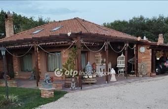 Eladó Szarvasi hétvégi ház hirdetés (58725249)