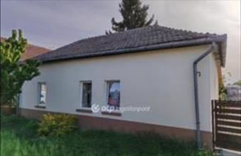 Eladó Rákóczifalvai családi ház hirdetés (35767737)