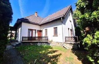 Eladó Veszprémi családi ház hirdetés (32135423)
