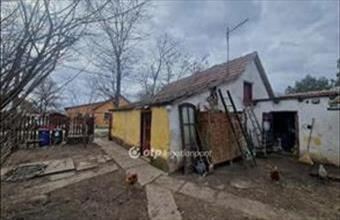Eladó Ceglédi családi ház hirdetés (36879425)