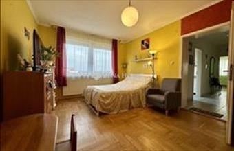 Eladó Budapest XV. kerületi csúsztatott zsalus lakás hirdetés (44576434)