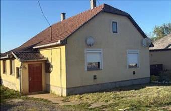 Eladó Olcsvai családi ház hirdetés (82799232)
