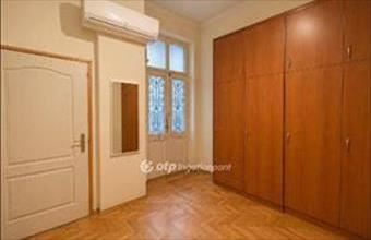 Eladó Budapest V. kerületi tégla lakás hirdetés (74337437)