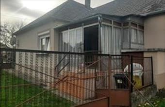 Eladó Borzavári családi ház hirdetés (93743563)
